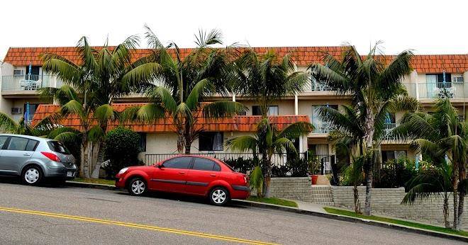 Moonlight beach motel