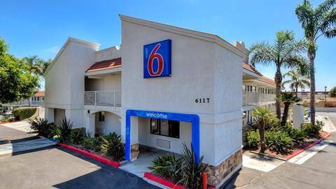 Motel 6 carlsbad ca east