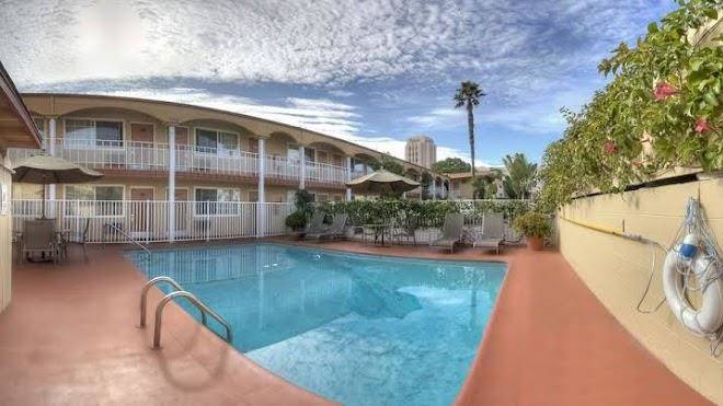 Pacific inn hotel & suites