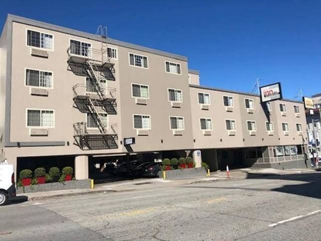Inn on broadway