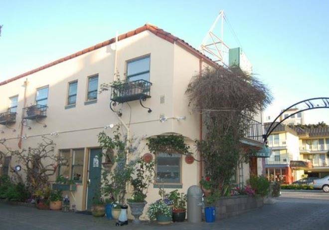 Marina motel