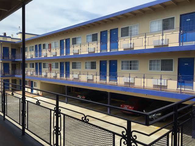 Surf motel