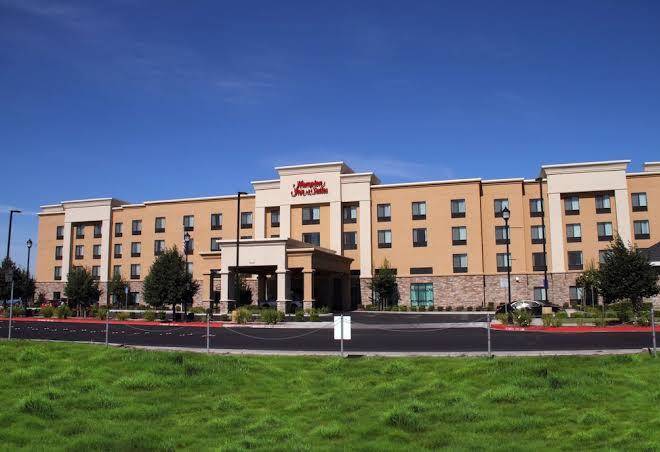 Hampton inn & suites manteca