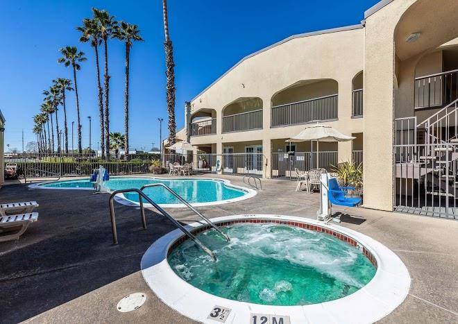Motel 6 lodi ca