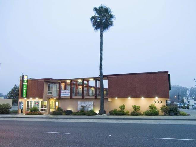 All seasons lodge