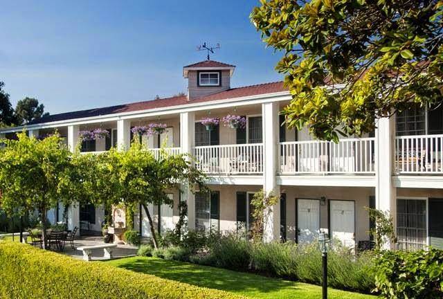 Lavender inn by the sea