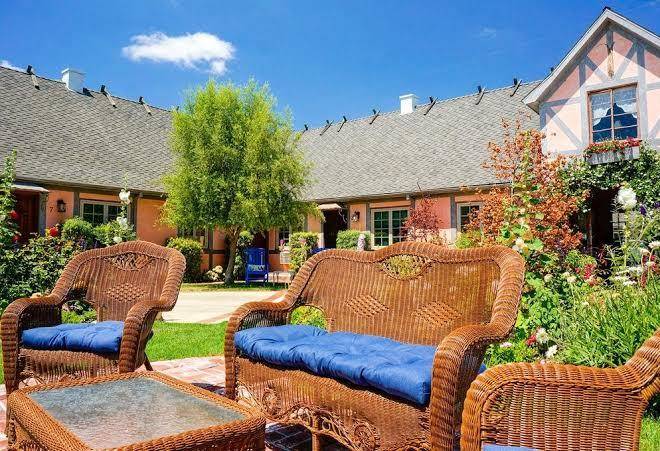 Solvang gardens lodge