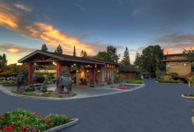 Dinah's garden hotel