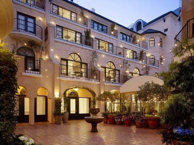 Garden court hotel
