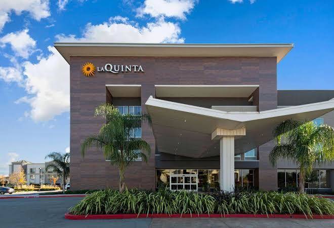 La Quinta Inn & Suites By Wyndham Morgan Hill San Jose South Image