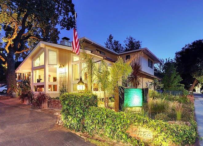 Saratoga oaks lodge