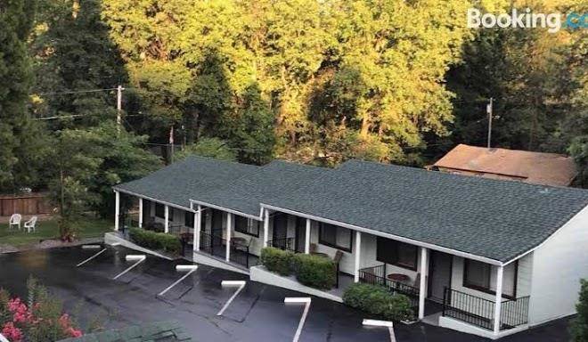Lake shasta lodge