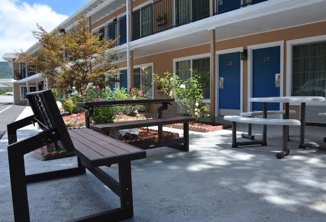 Dunsmuir inn & suites