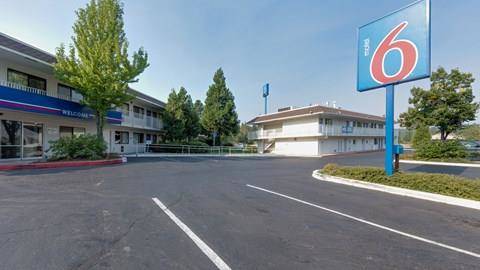 Motel 6 weed ca mount shasta