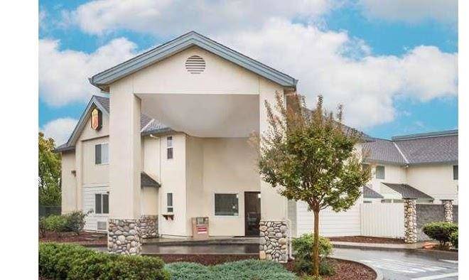 Super 8 by wyndham cloverdale