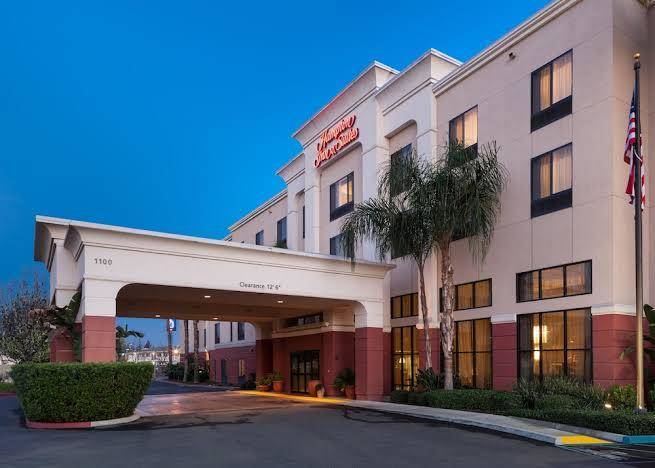 Hampton inn & suites tulare