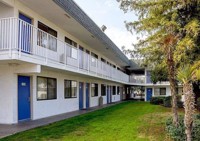 Motel 6 Porterville Ca Image