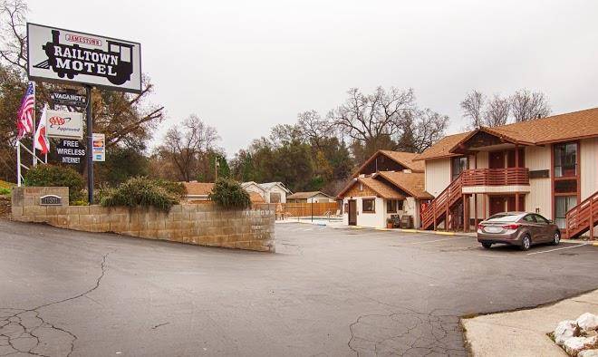 Jamestown railtown motel