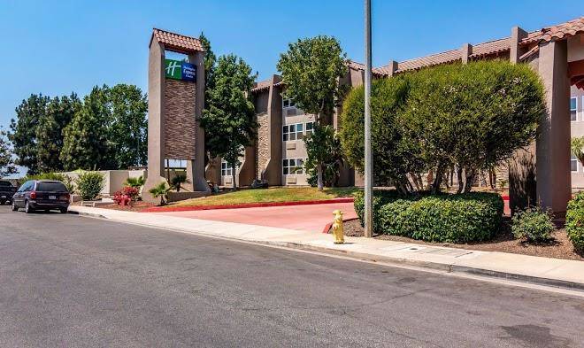 Holiday inn express & suites camarillo