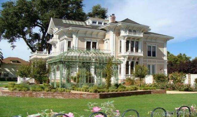 Holiday inn express woodland