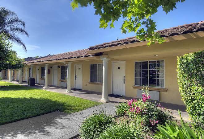 University park inn and suites
