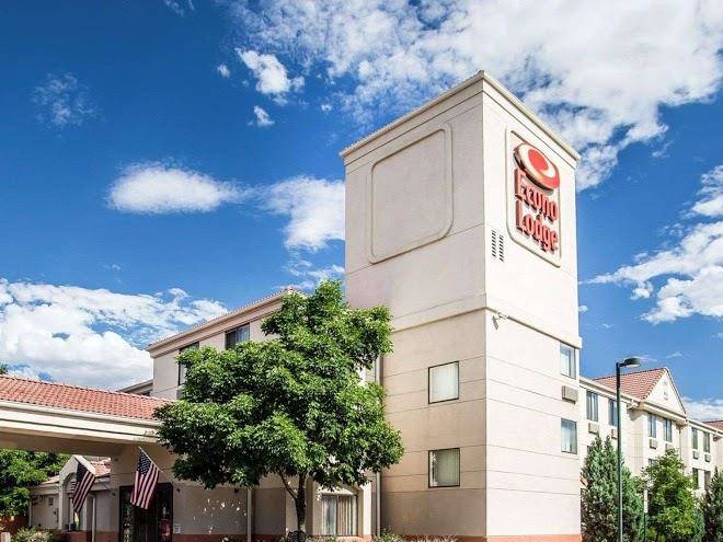 Econo lodge denver international airport