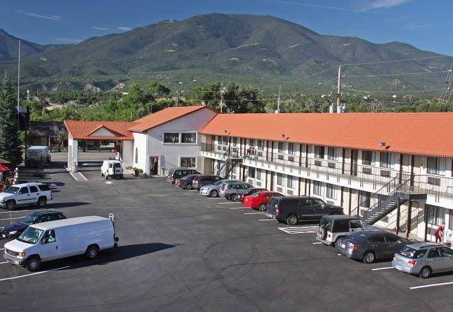 Gateway inn & suites