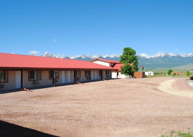 Westcliffe inn