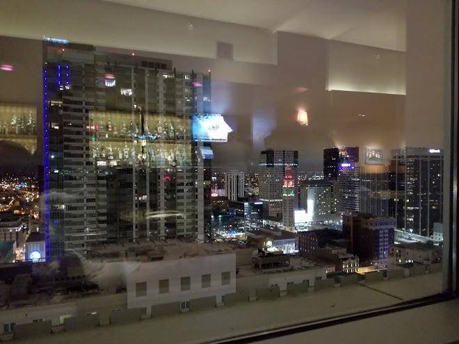 Peaks lounge