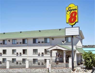 Super 8 by wyndham castle rock colorado