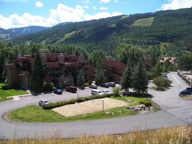 Sandstone creek club