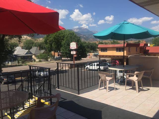 Garden of the gods motel