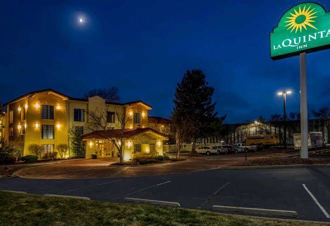 La Quinta Inn By Wyndham Colorado Springs Garden Of The Gods Image