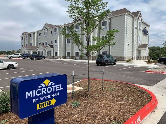 Microtel Inn & Suites By Wyndham Fountain North Image