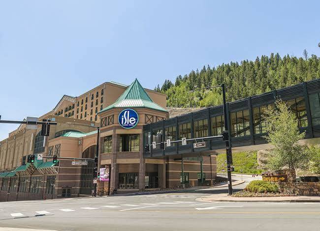 Isle casino hotel black hawk