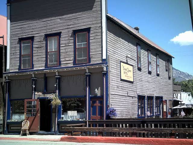 The Historic Forest Queen Hotel Image