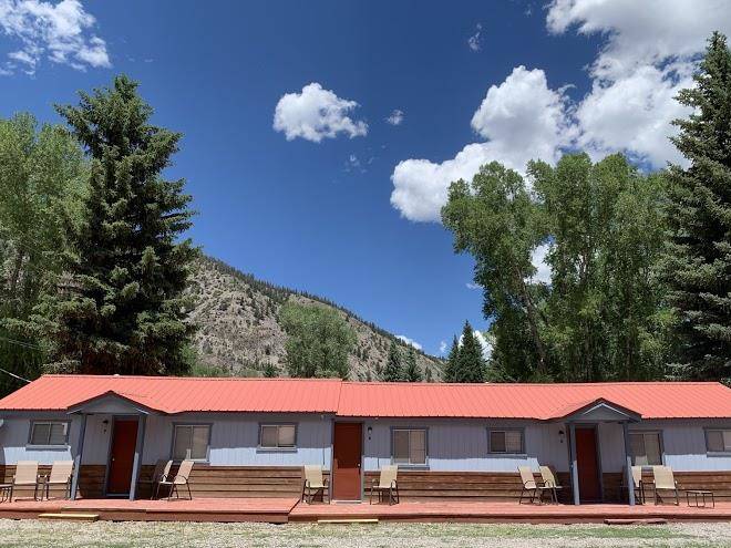 Lake city lodge