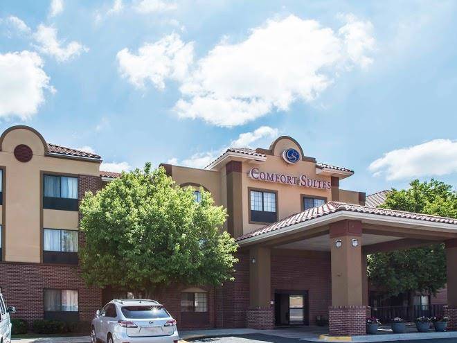 Comfort suites lakewood denver