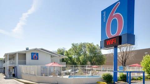 Motel 6 lakewood co denver