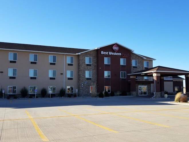 Best western plus carousel inn & suites