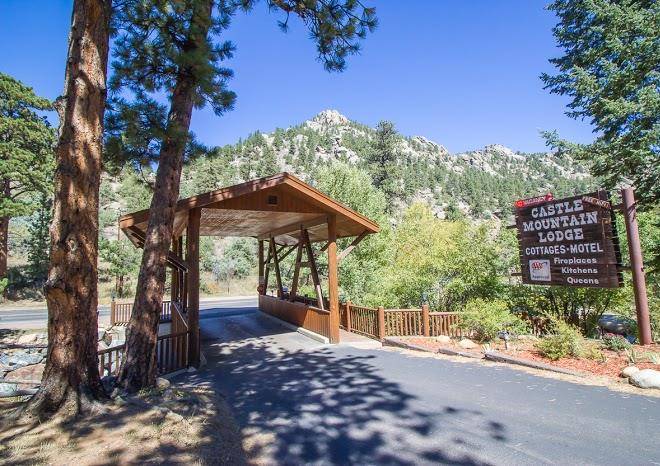 Castle mountain lodge