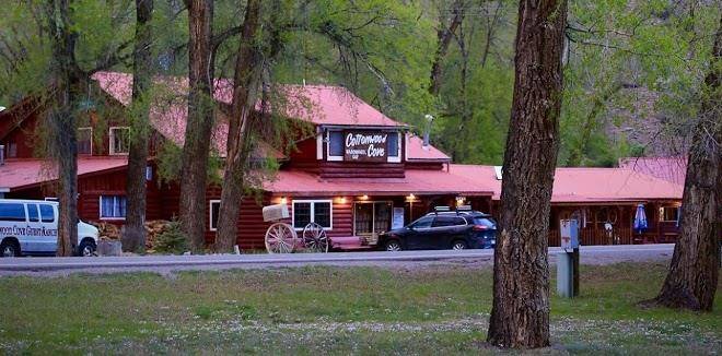 Cottonwood cove guest ranch