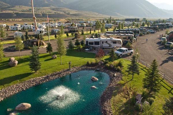 Mountain views at riversedge