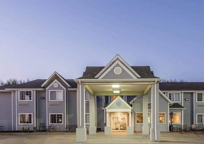 Boarders inn & suites by cobblestone hotels brush