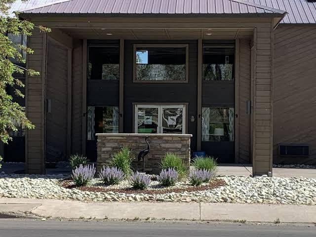 Sandhill inn & suites