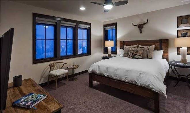 Blackstone Lodge By Moving Mountains Image