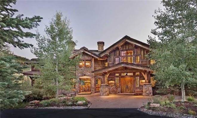Goldmine lodge by moving mountains
