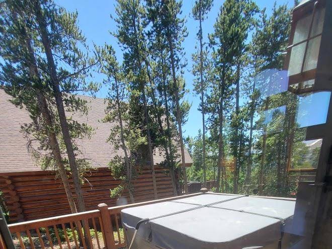 Mountain high retreat by alpine edge