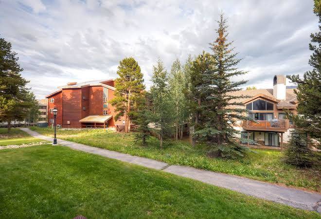 Sundowner condominium by ski country resorts