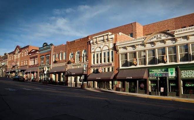 Mcgills hotel and casino